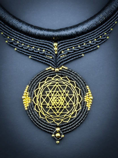 Queen Sri Yantra  - Black