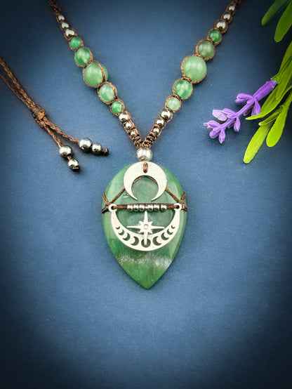 Custom order - Lyn Joy: Green Jade Teardrop Adjustable Crystal Macramé Necklace